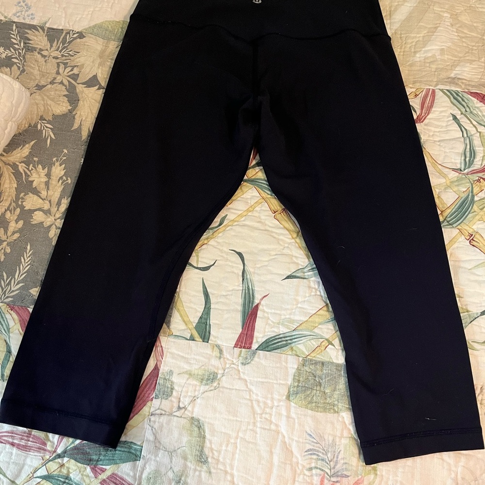 Lululemon Align Black 3/4 length leggings